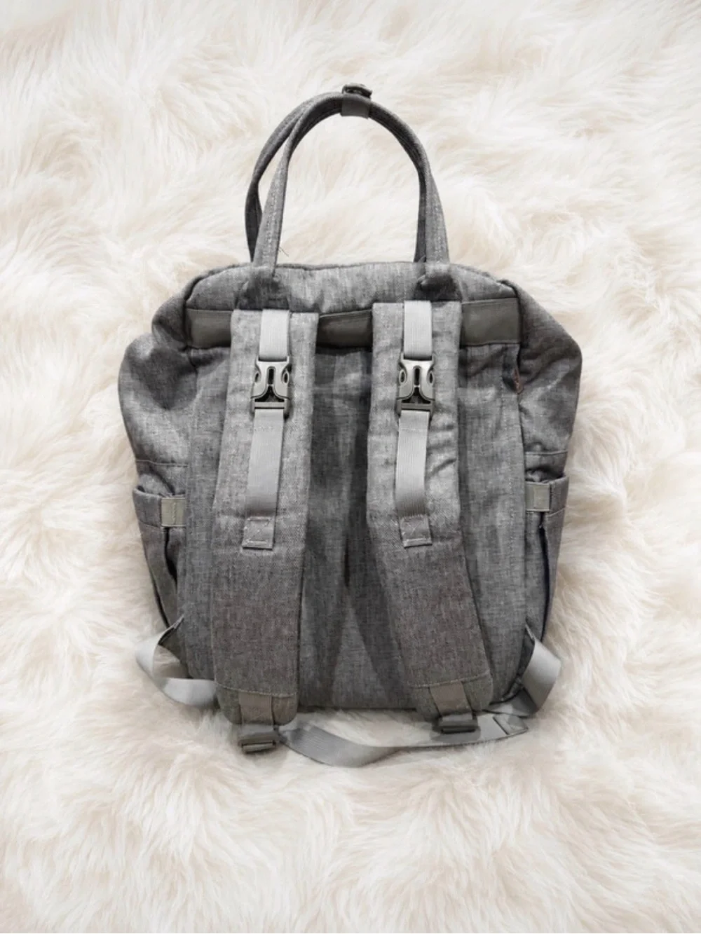 Gray Quilted Men’s Backpack
